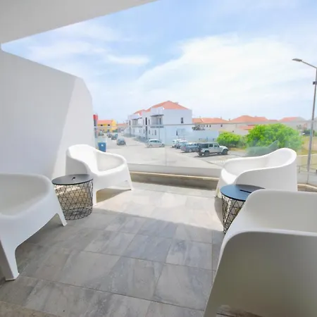 Διαμέρισμα Sandra - Ferrel, Sunny Balcony, Shared Pool *